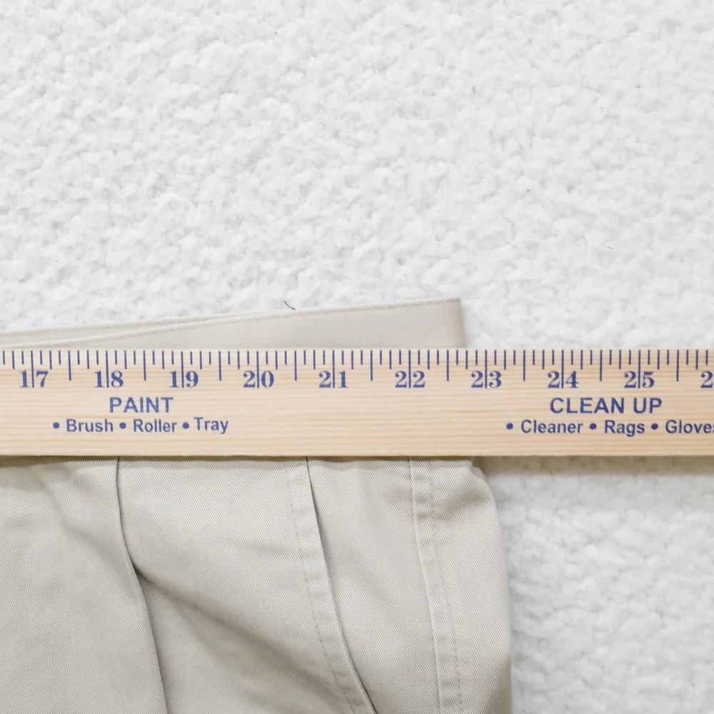 Cutter & Buck Shorts Mens Size 46 Classic Beige Flat Front Logo Back Pocket
